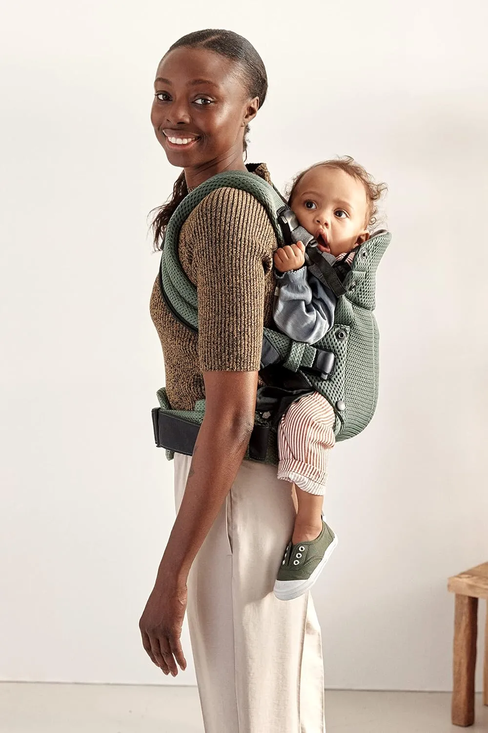 BabyBjrn Baby Carrier Harmony, Dark Green, 3D Mesh | 3-in-1 Ergonomic Baby Carrier; Newborn, Facing-in, Outward-Facing, and Back Carrying Positions Supported (7-40 lbs), Newborn to Toddler