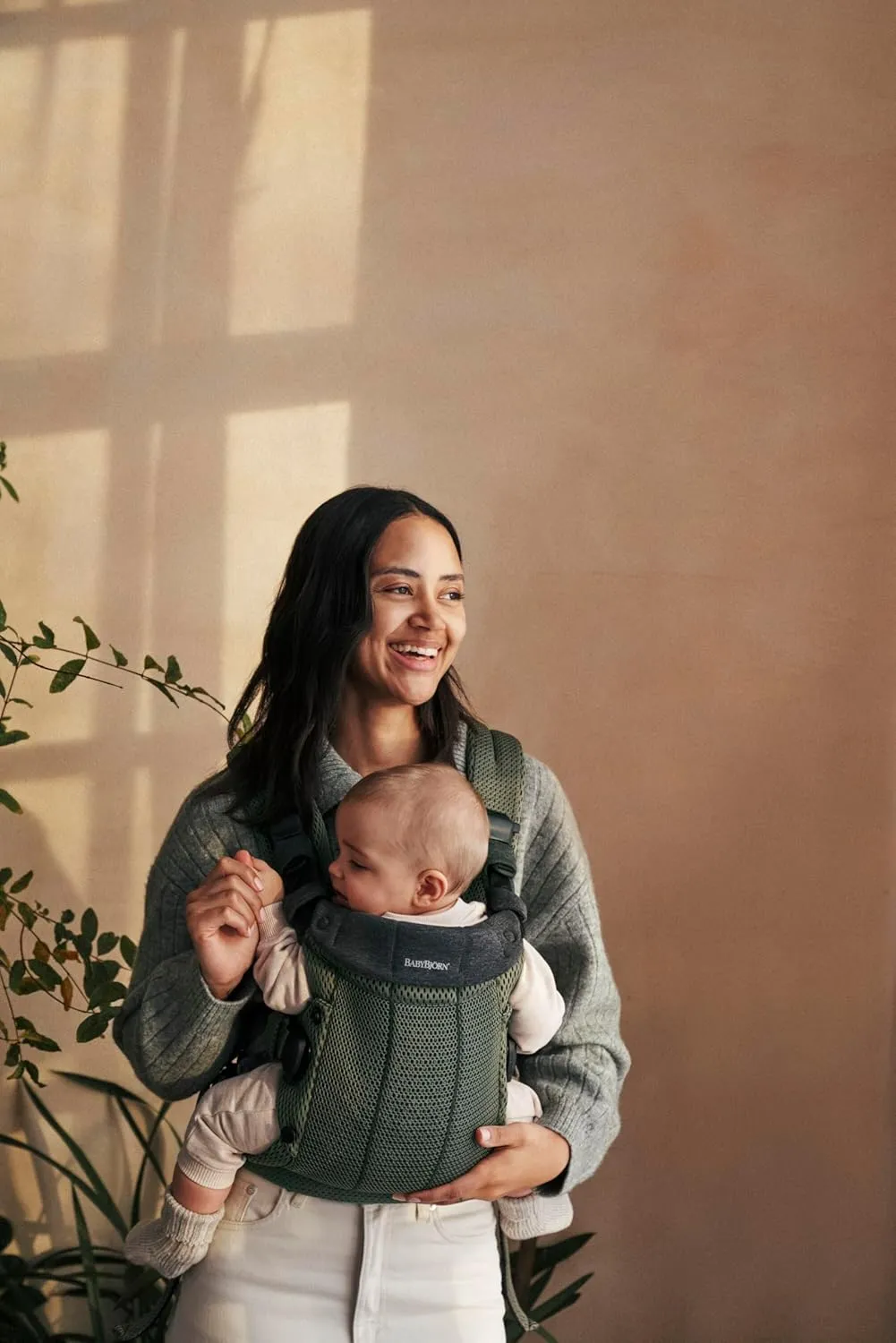 BabyBjrn Baby Carrier Harmony, Dark Green, 3D Mesh | 3-in-1 Ergonomic Baby Carrier; Newborn, Facing-in, Outward-Facing, and Back Carrying Positions Supported (7-40 lbs), Newborn to Toddler