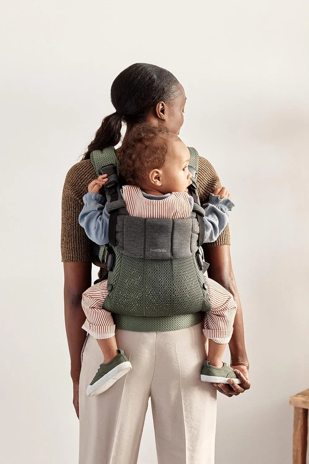 BabyBjrn Baby Carrier Harmony, Dark Green, 3D Mesh | 3-in-1 Ergonomic Baby Carrier; Newborn, Facing-in, Outward-Facing, and Back Carrying Positions Supported (7-40 lbs), Newborn to Toddler