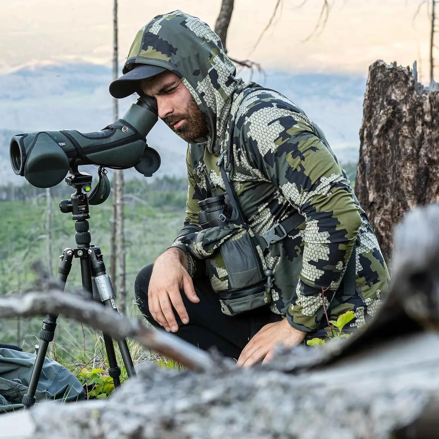 KUIU Gila LS Hoodie UPF 50  Cooling Shirt for Hunting & Outdoors Quick-Dry, Odor Resistant, Lightweight & Breathable