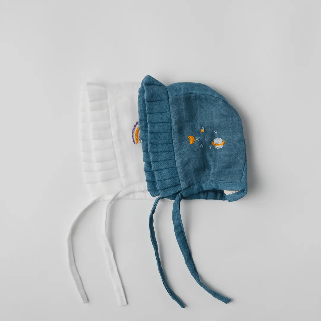 Muslin Newborn Bonnet Caps (Blue & White)