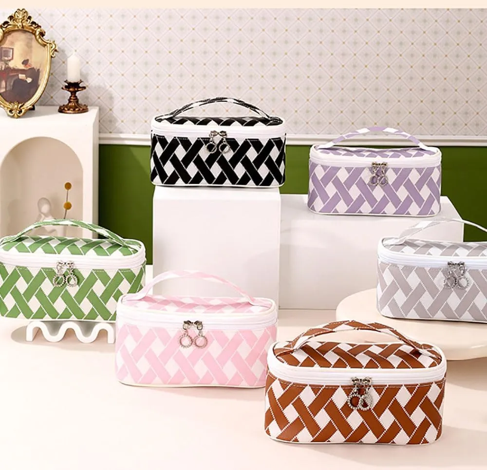 Portable Makeup Bag With Large StoragExquisite And High End Travel Storage Box Wash Bag Home Waterproof Toiletry Bag (pink)