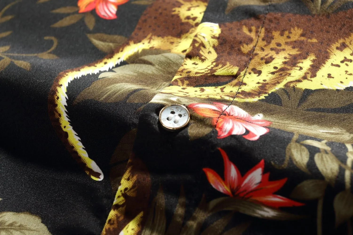SSLR Mens Short Sleeve Button Down Shirts Casual Summer Hawaiian Shirts for Men